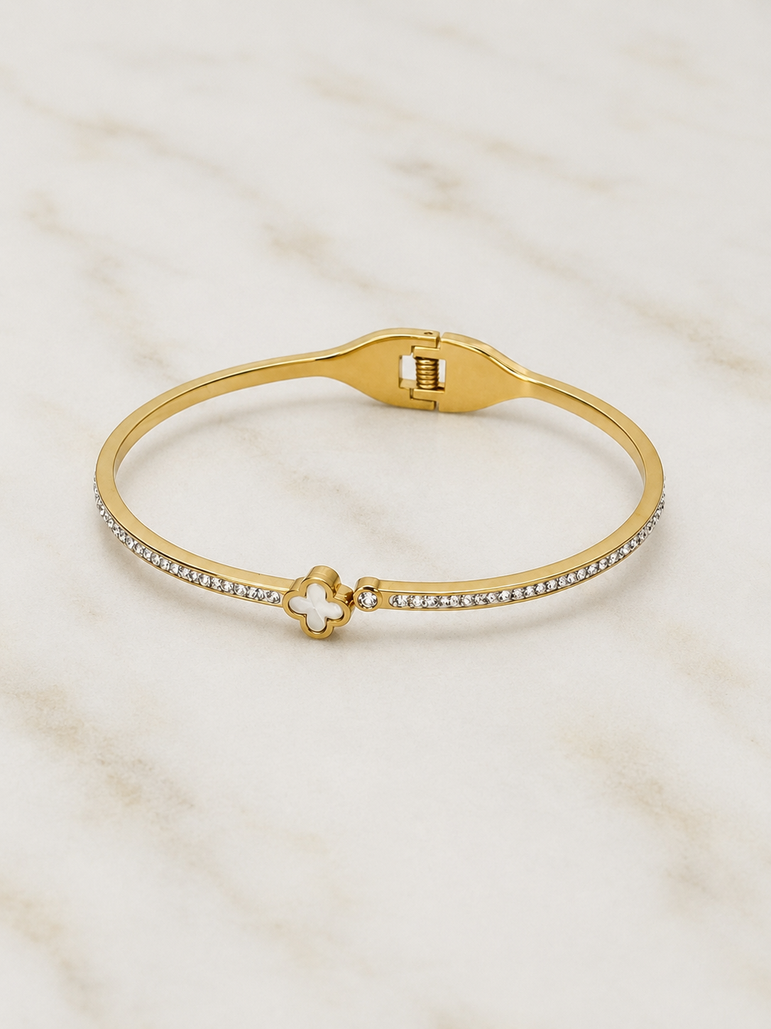 The Reign Clover Majesty Cuff